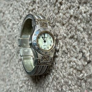Geneva platinum in womens vintage two tone victorian style bangle watch one size
